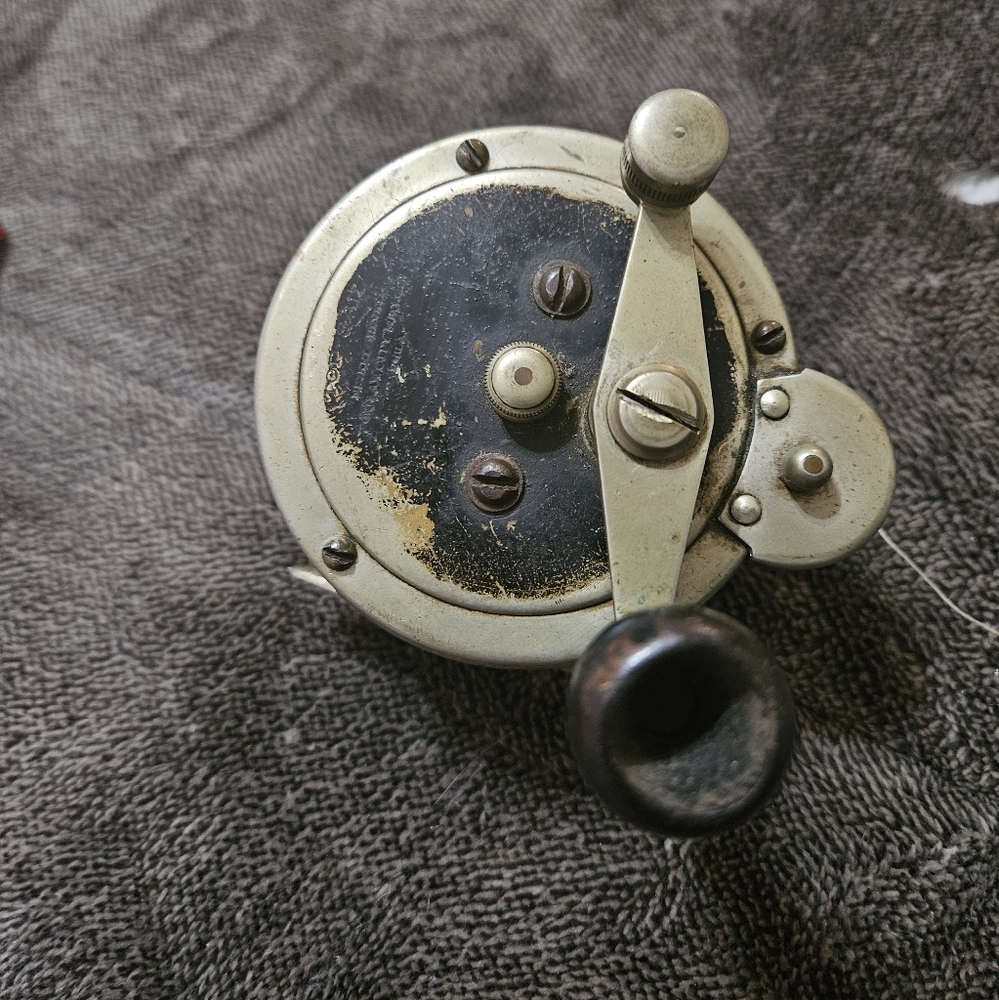 Ocean City Mfg Co. "TopSail" LW 922 casting reel